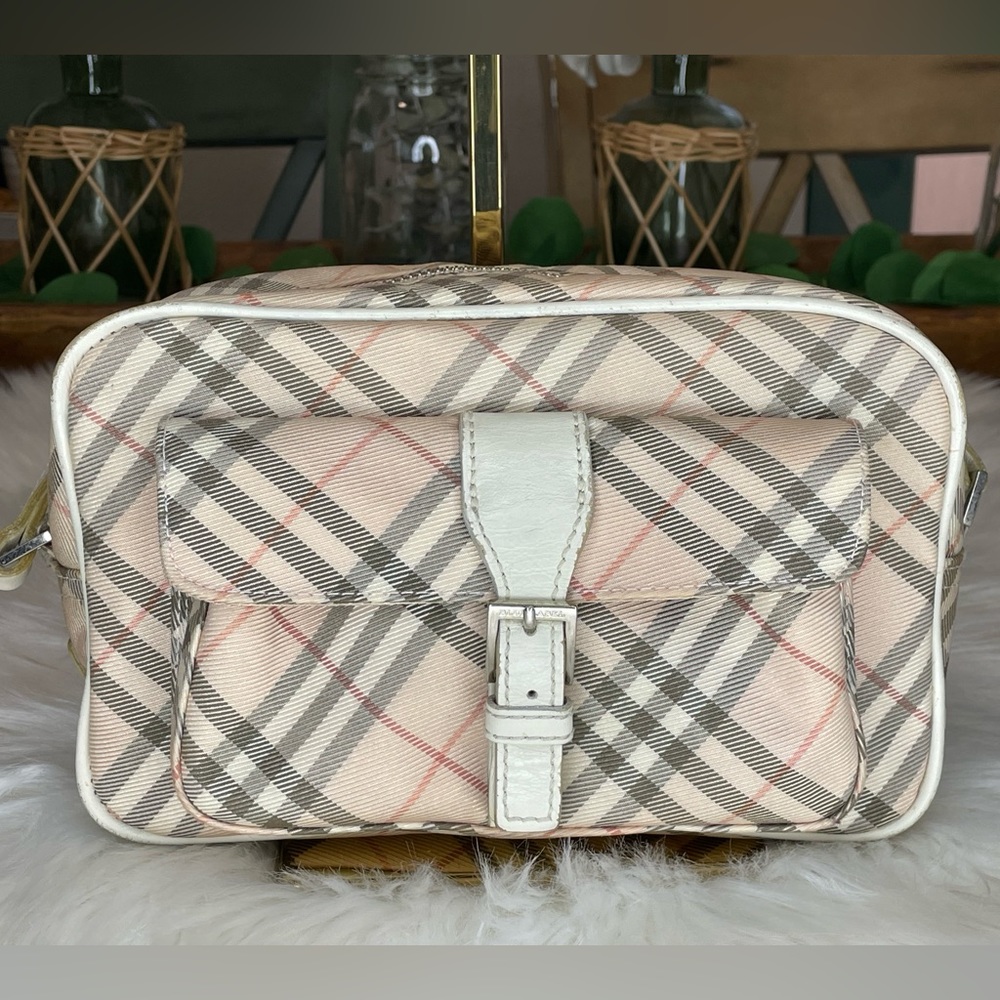 (MT43) Authenticated Burberry Nova Check Crossbody/Camera Bag